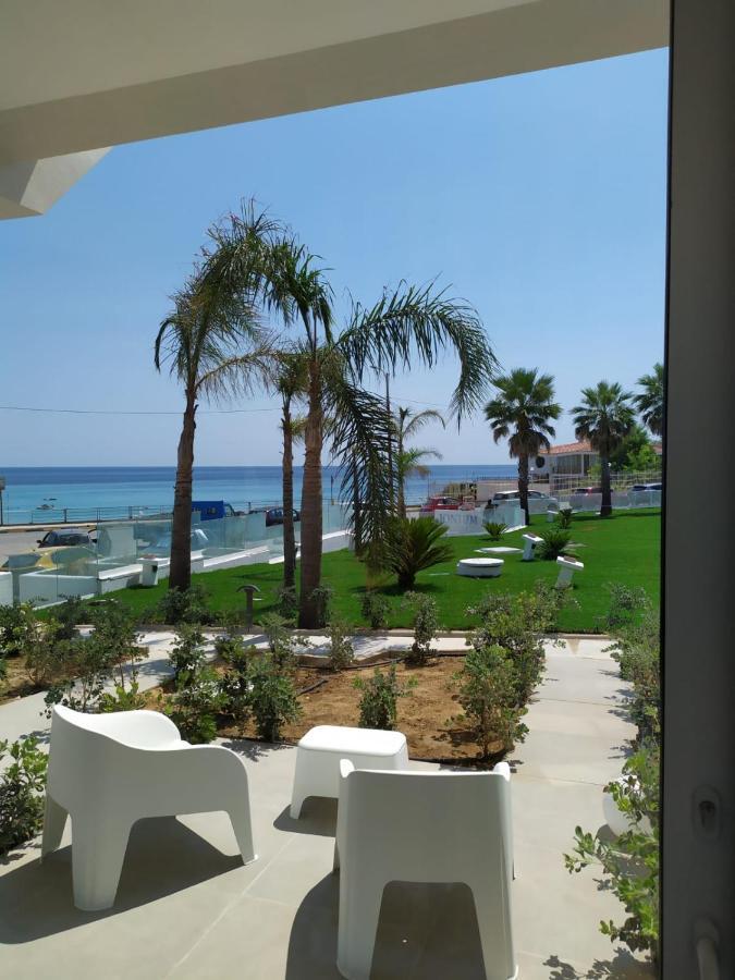 Jonium Hotel - Amazing Sea View And Swimming Pool Hotel