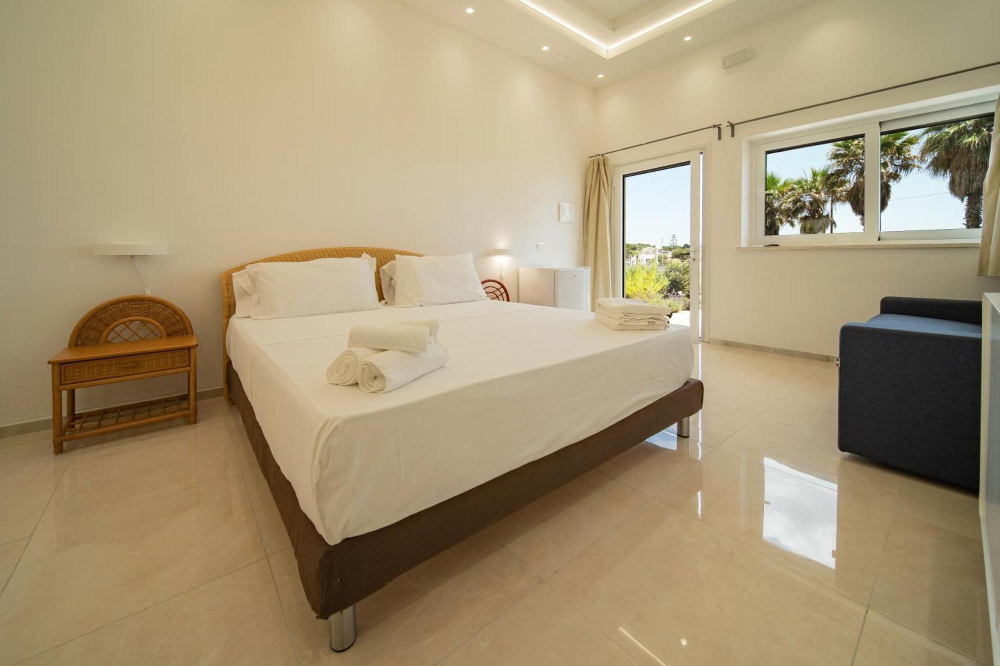 Jonium Hotel - Amazing Sea View And Swimming Pool Hotel 4*