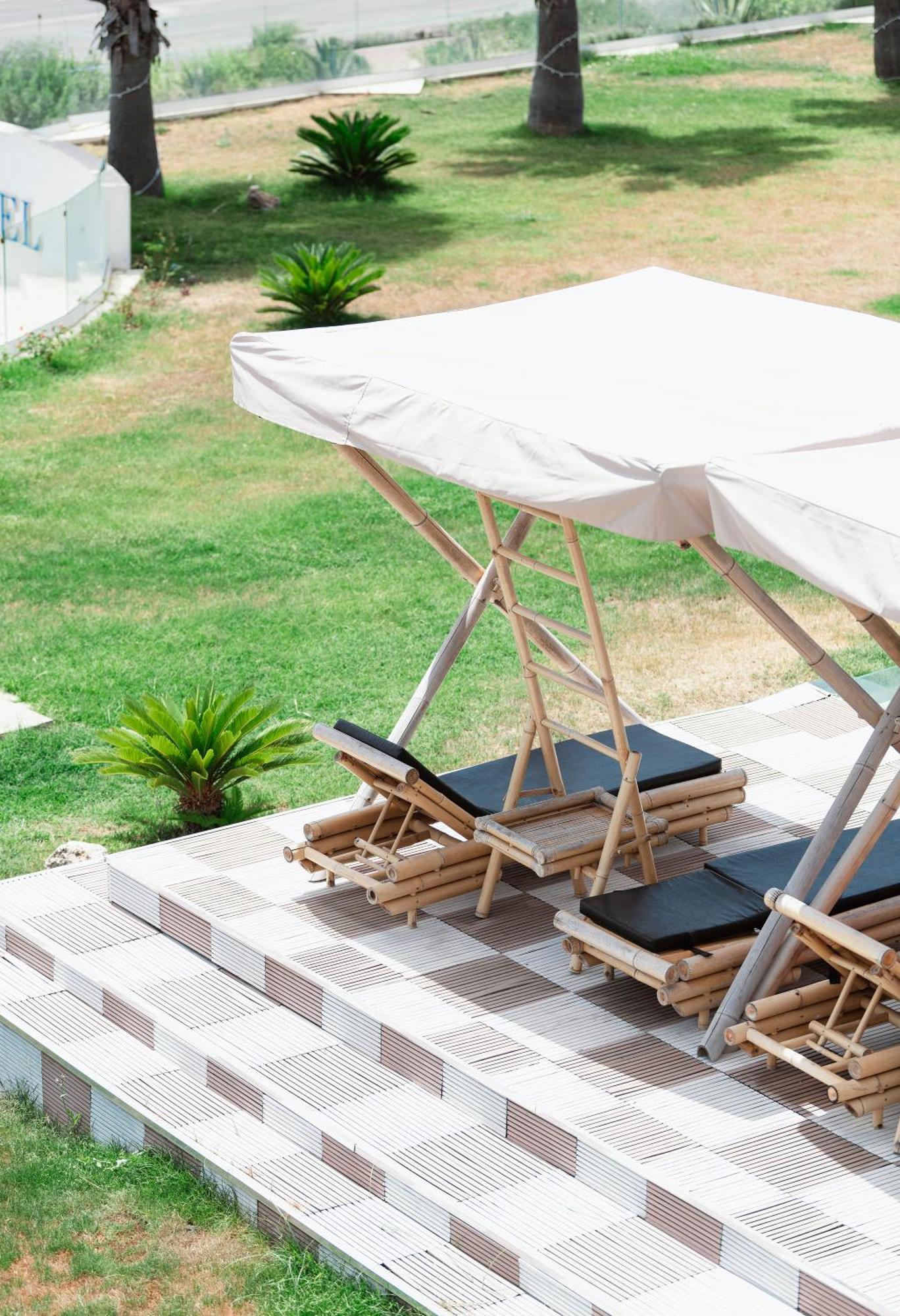 Jonium Hotel - Amazing Sea View And Swimming Pool Hotel Pulsano