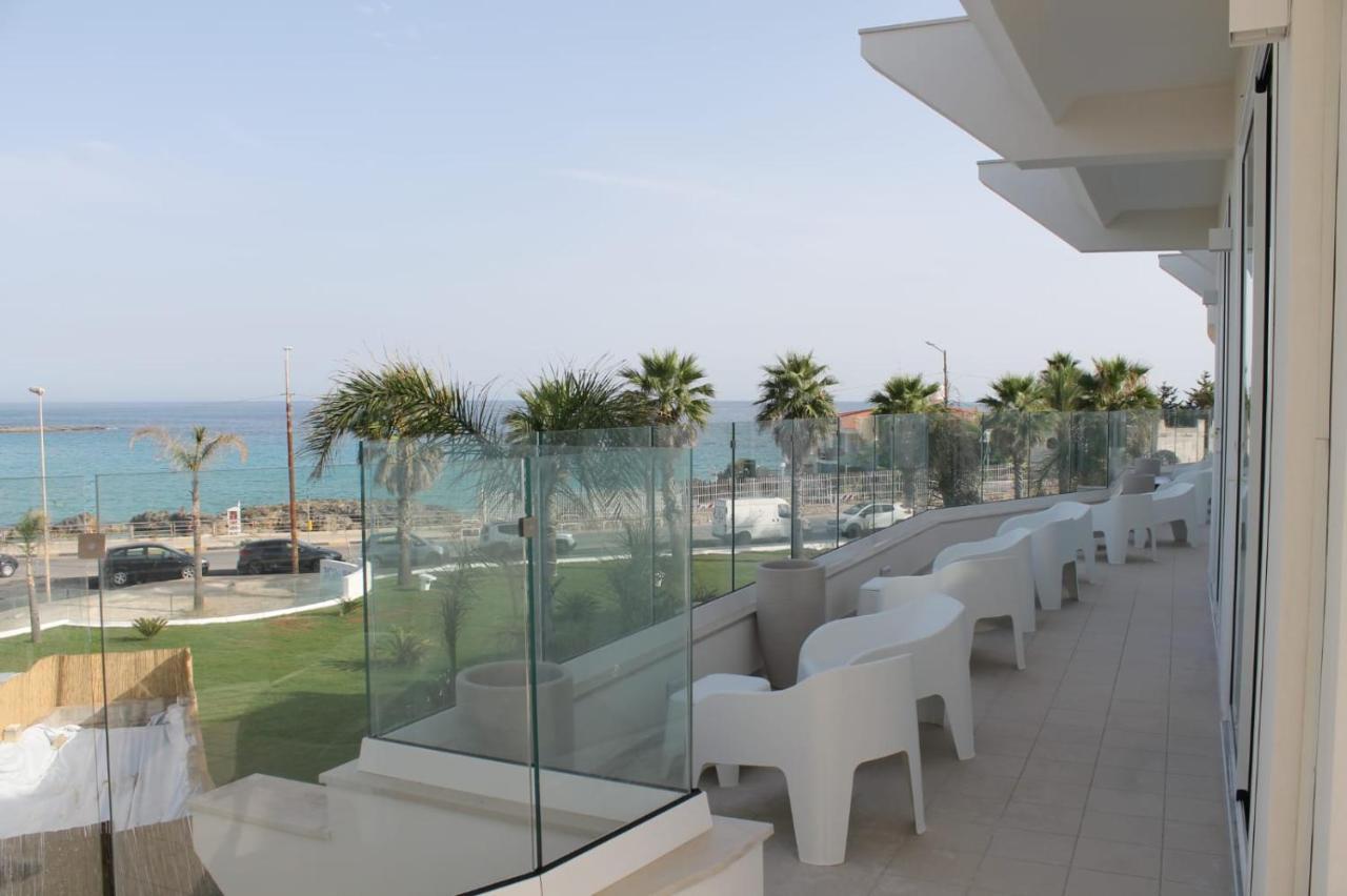 Jonium Hotel - Amazing Sea View And Swimming Pool 4* Pulsano