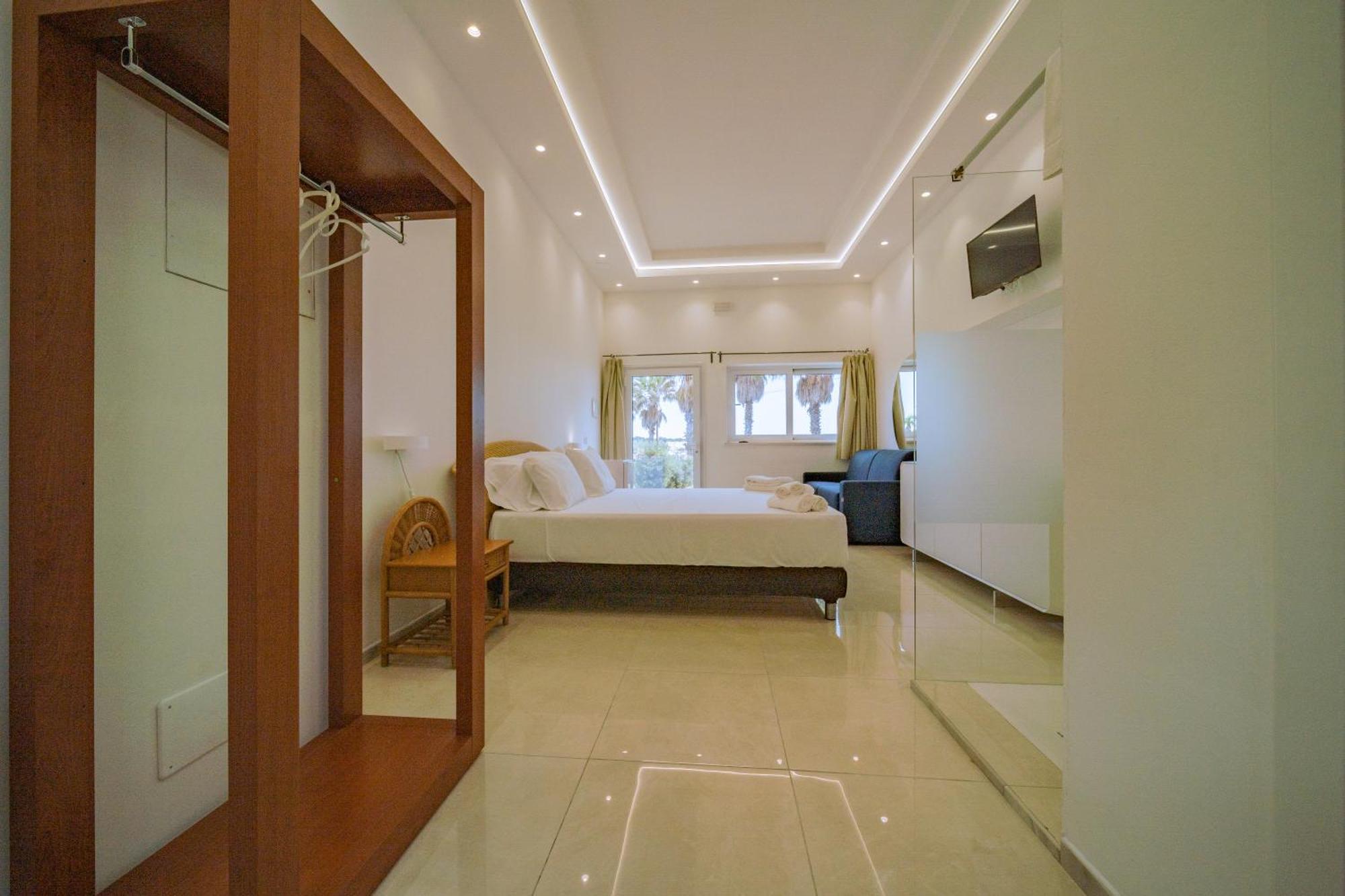 Jonium Hotel - Amazing Sea View And Swimming Pool