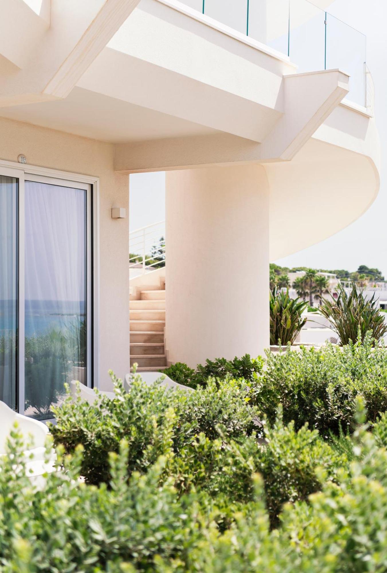 Hotel Jonium - Amazing Sea View And Swimming Pool Pulsano