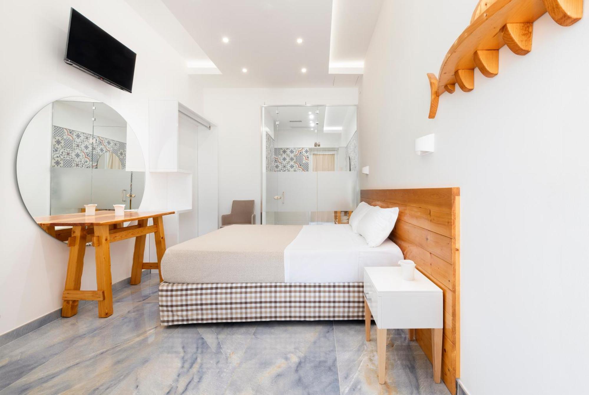 Jonium Hotel - Amazing Sea View And Swimming Pool Hotel 4*